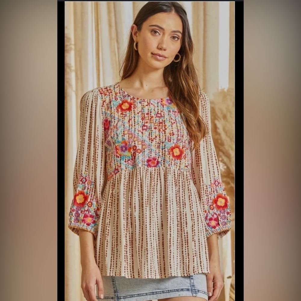 Savanna Jane Blouse Medium Beige Pheasant Floral Embroidered Hippie Boho